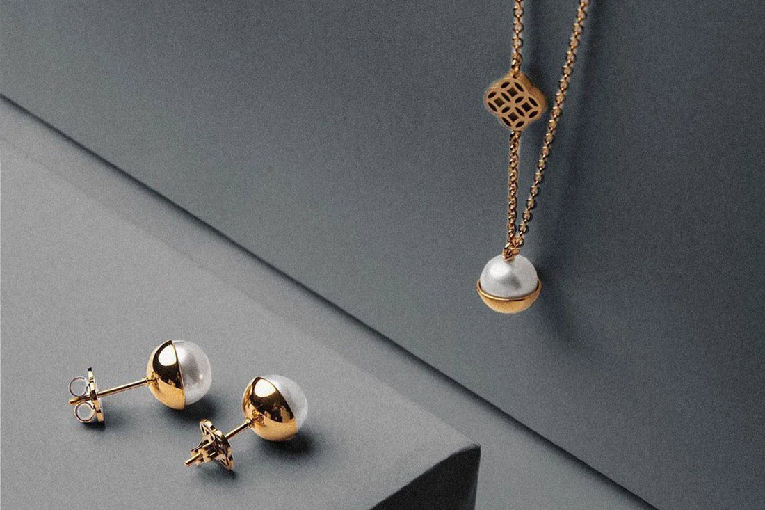 Jewellery pieces open your heart and fill it with joy.