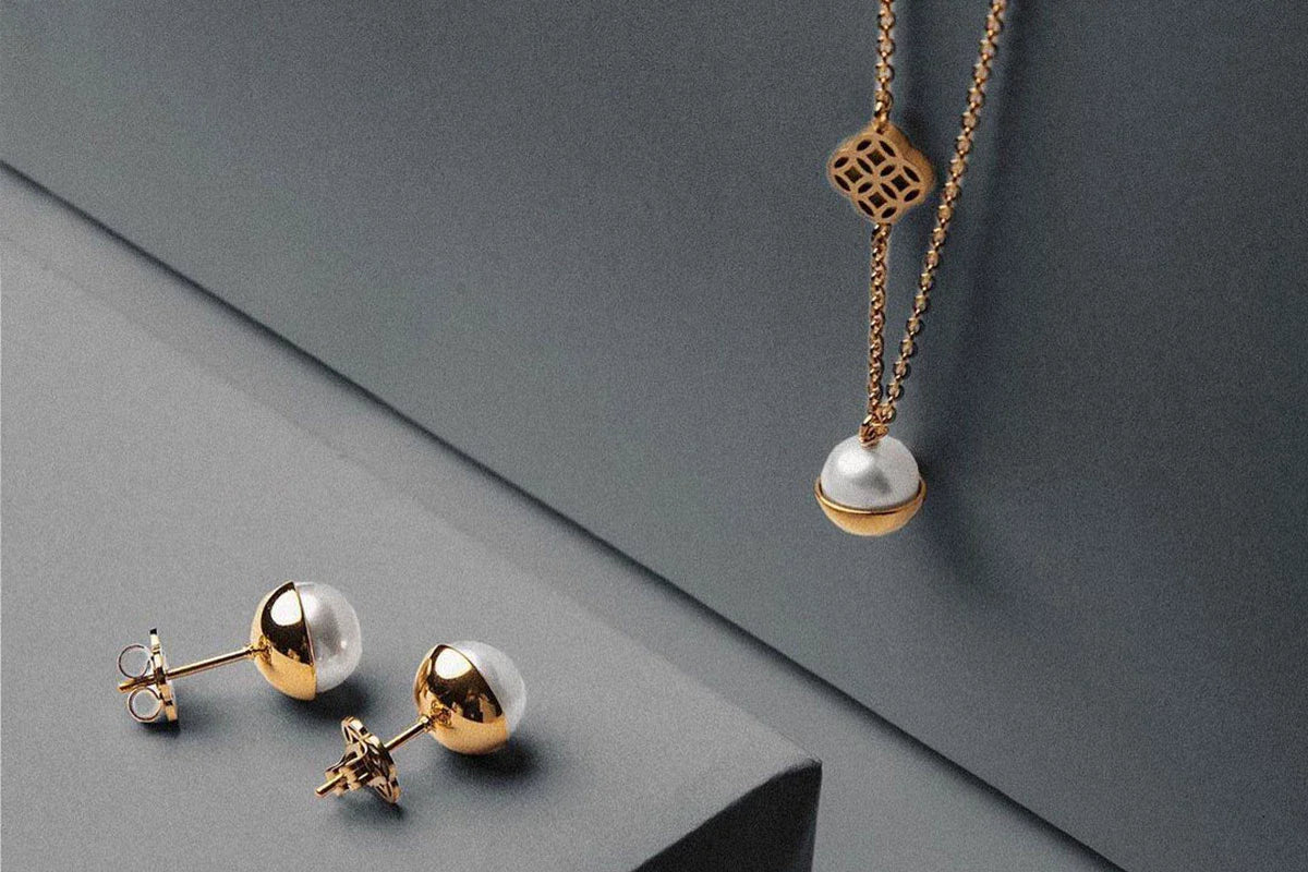 Jewellery pieces open your heart and fill it with joy.