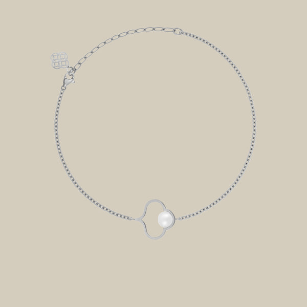 La Vie Elegant W Pearl Bracelet