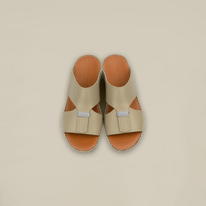 صندل مون أمي ذو الإبزيم المركزي