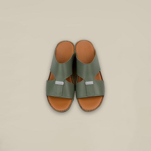 صندل مون أمي ذو الإبزيم المركزي