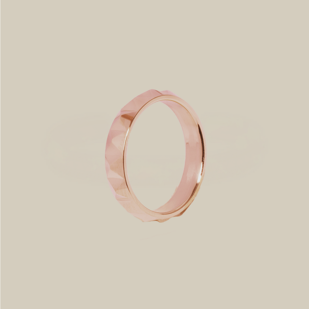 Pyramid Ring