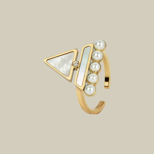 Shera'a W Pearl Ring