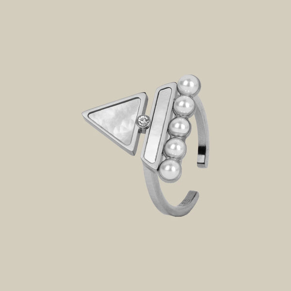 Shera'a W Pearl Ring