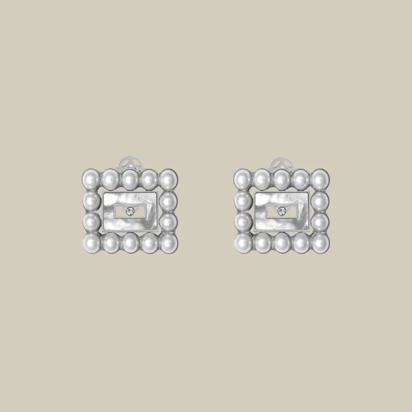 Tabla W Pearl Earrings
