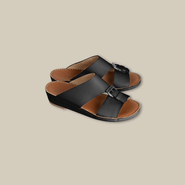 Vanguard Center Buckle Sandal