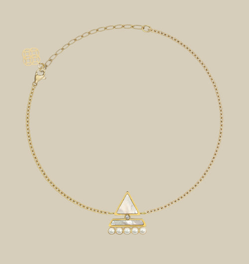 Shera'a W Pearl Bracelet