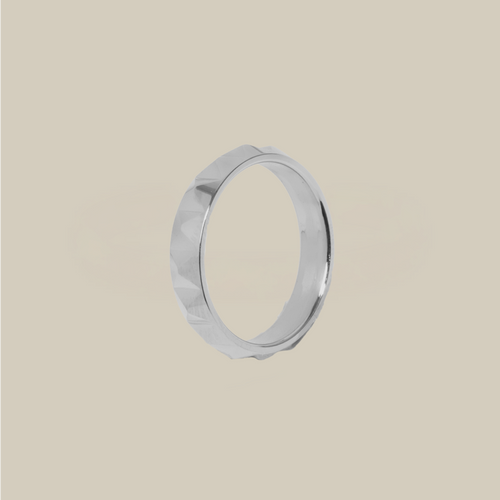 Pyramid Ring