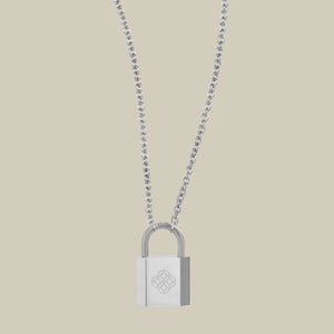 قلادة سيارة تريزور